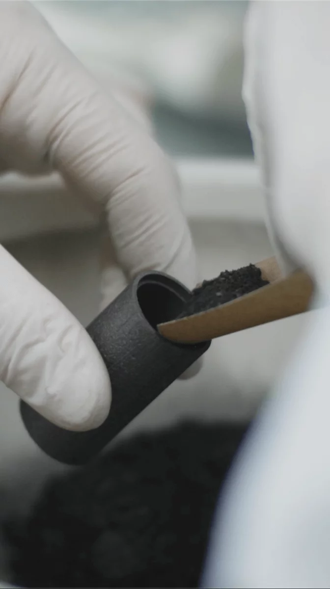 Cenizas manipuladas en laboratorio