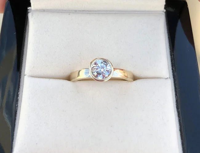 Memorial diamond jewellery shown with the review by Lucille, UK